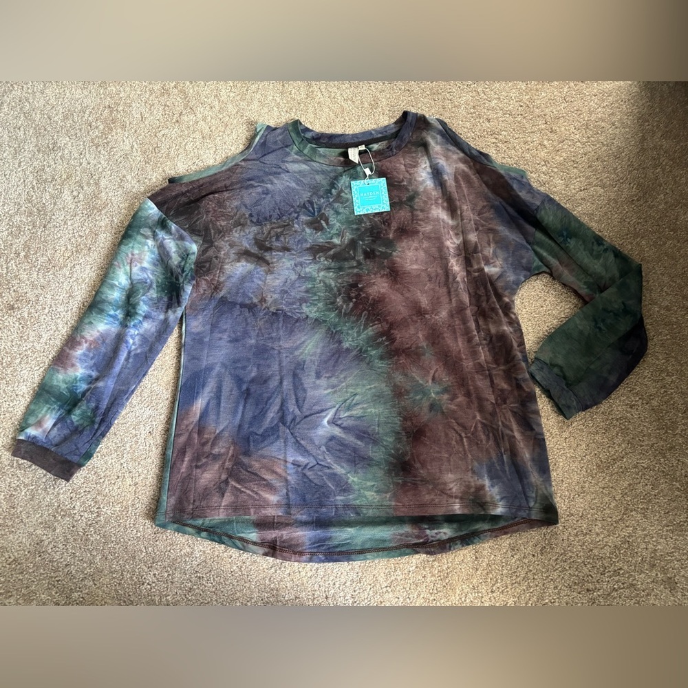NWT Hayden Los Angeles, Long Sleeve Tie Dyed, Cold Shoulder Top, Size S
